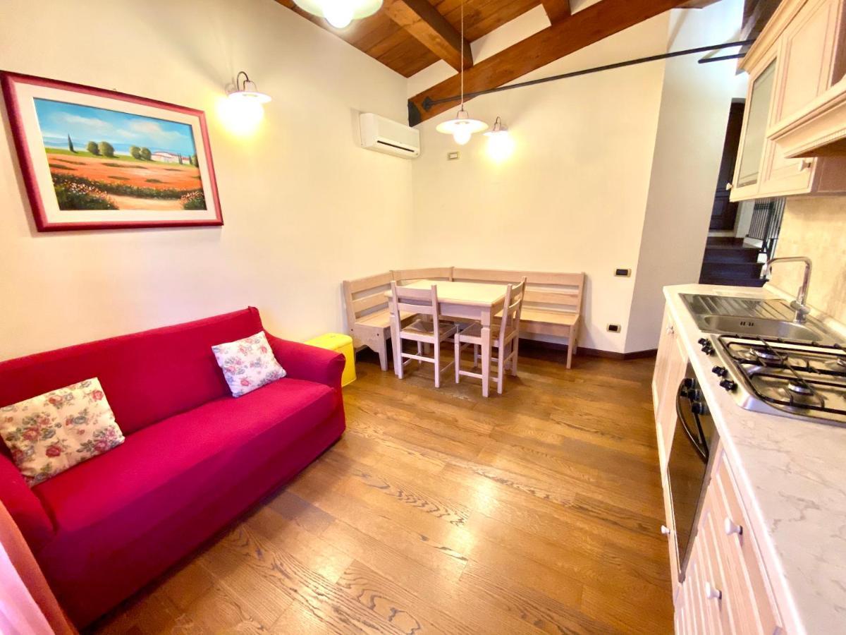 Agriturismo Il Casale Morrovalle Dış mekan fotoğraf