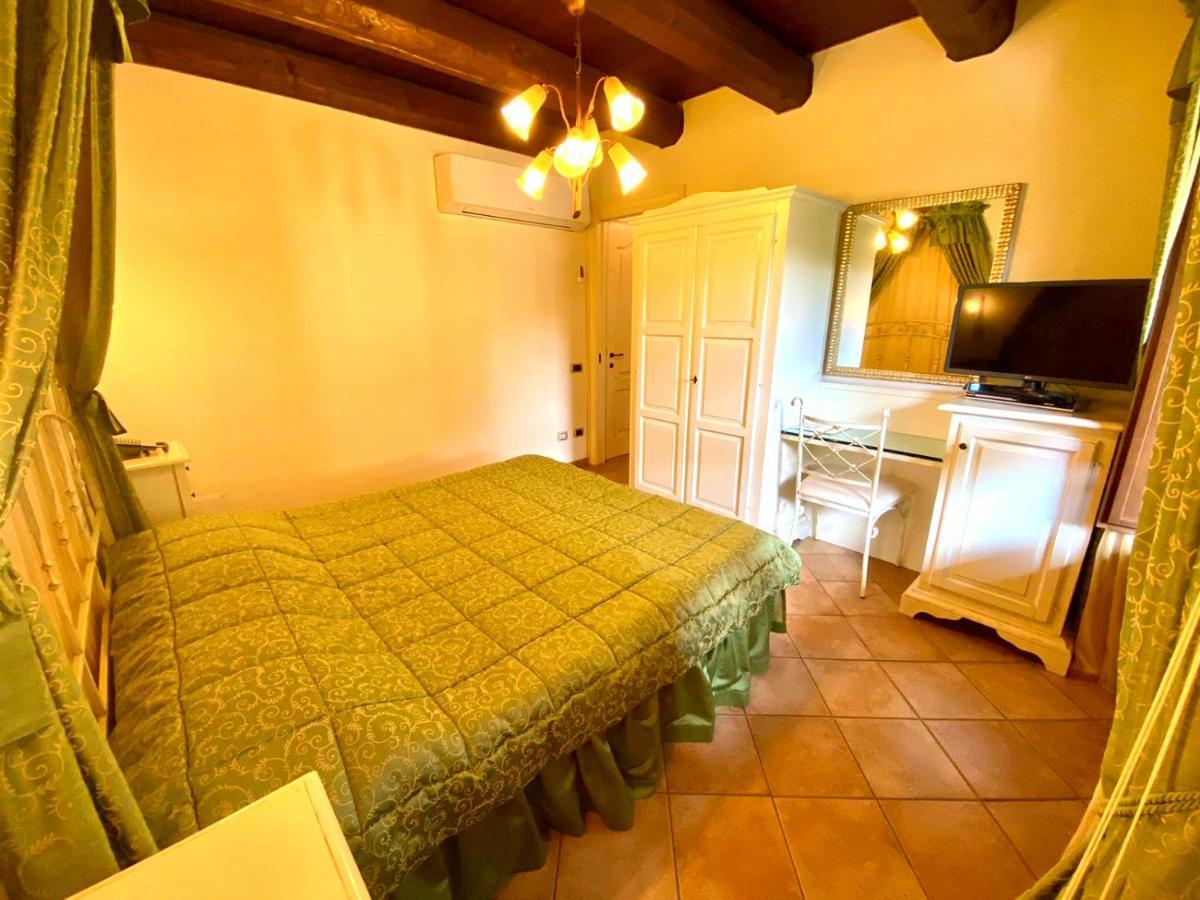 Agriturismo Il Casale Morrovalle Dış mekan fotoğraf