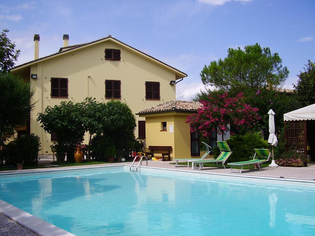 Agriturismo Il Casale Morrovalle Dış mekan fotoğraf