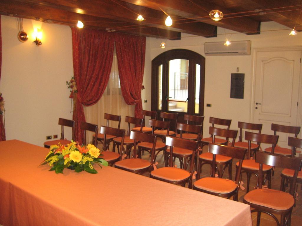 Agriturismo Il Casale Morrovalle Dış mekan fotoğraf