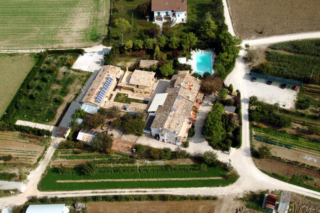 Agriturismo Il Casale Morrovalle Dış mekan fotoğraf
